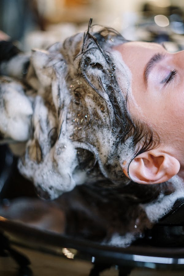 HERE’S THE ULTIMATE EXPERT-APPROVED HAIR CARE GUIDE FOR THE MONSOONS