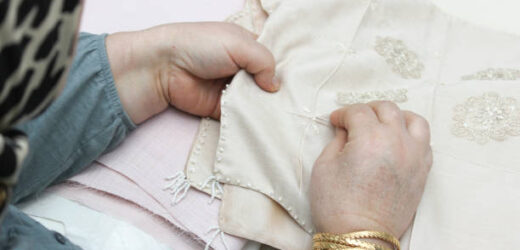 Fashioning Khadi for Supporting Artisans