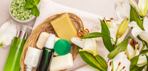 Beauty and Skin-Care Gift Guide 2022: The Best Gadgets, Products, and Tools for Skin Health This Holiday Season