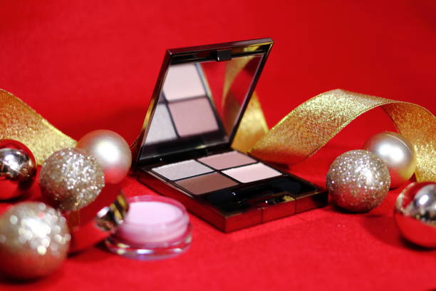 Getting Ready for the Holidays + Christmas Giveaway: Makeup Gift Sets